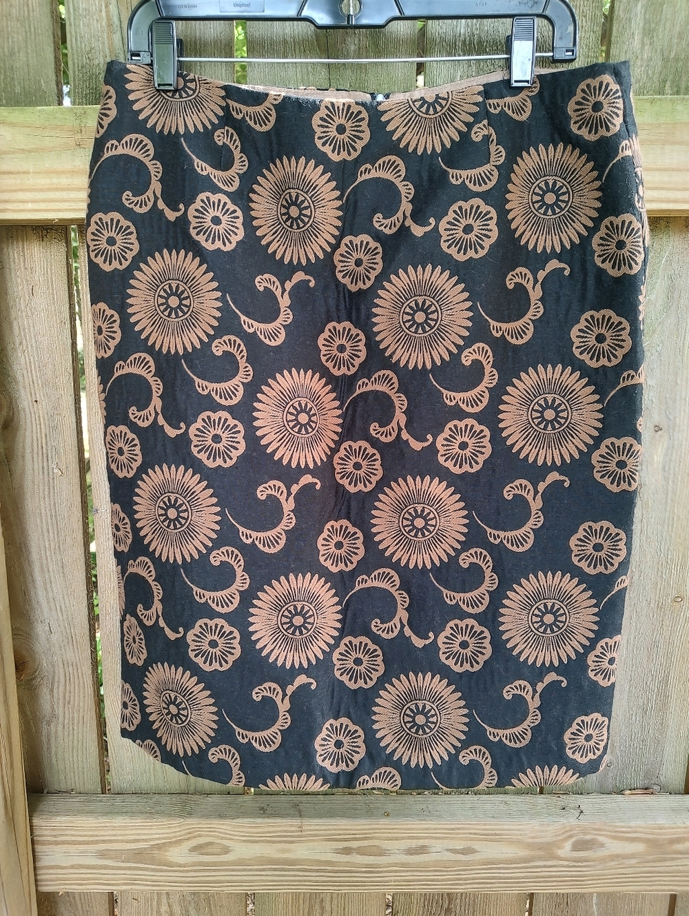 🏵️ Trina Turk Embroidered Wool Blend Floral Boho Pencil skirt